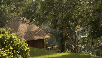 Villa (Valley)