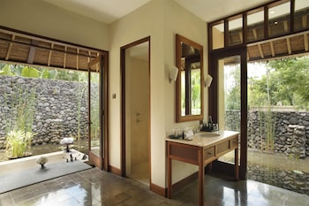 Villa (Pool)