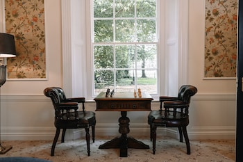 Linen Merchant's Residence