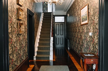 Linen Merchant's Residence