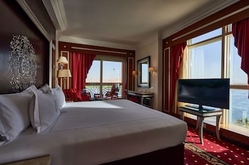 Ambassador Suite - Direct Front Nile View