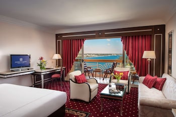 Ambassador Suite - Direct Front Nile View