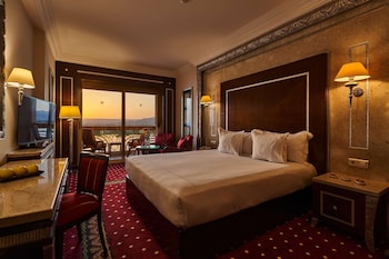 Royal Club Direct Front Nile View Double or Twin Room
