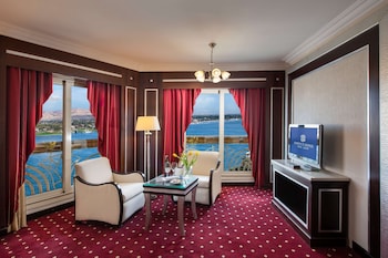Diplomatic Suite - City / Side Nile View