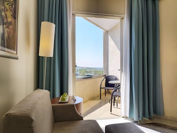 Single Room, Partial Sea View