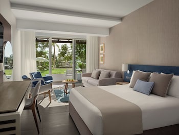 Family Room, Pool View