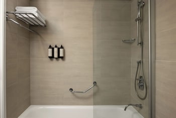 Premium Pool and Seaview Room (16+ years old)
