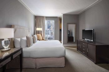 Studio, 1 King Bed, Non Smoking, Tower