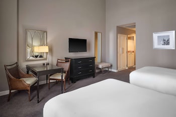 Deluxe Classic, 2 Double Beds, Non-Smoking