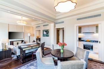 Heritage Suite - SIGNATURE LOUNGE PRIVILEGES