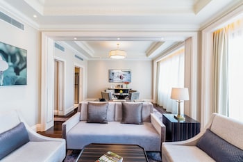 Heritage Suite - SIGNATURE LOUNGE PRIVILEGES