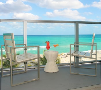 Premium Room, 2 Queen Beds, Ocean View (Hearing Accessible)