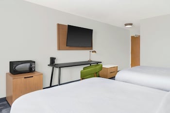 Room, 2 Queen Beds