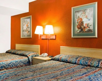 Standard Double Room, 2 Double Beds, Smoking