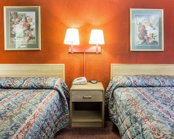 Standard Double Room, 2 Double Beds, Smoking
