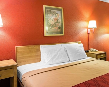 Standard Room, 1 King Bed, Smoking