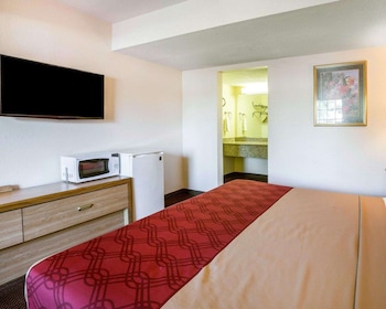 Standard Room, 1 King Bed, Smoking