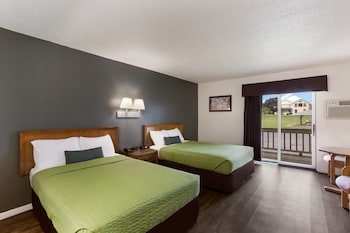 Standard Room, 2 Double Beds, Non Smoking