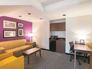 Junior Suite, 1 King Bed, Non Smoking