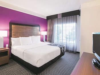 Junior Suite, 1 King Bed, Non Smoking