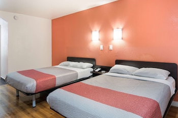 Deluxe Room, 2 Double Beds, Non Smoking, Refrigerator & Microwave