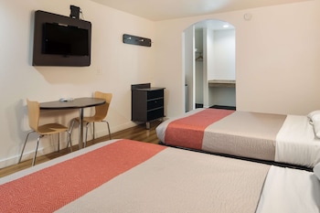 Deluxe Room, 2 Double Beds, Non Smoking, Refrigerator & Microwave