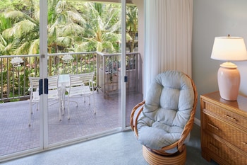 Studio, Garden View