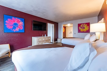 Deluxe Suite (Smoking)