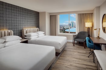 Room, 2 Queen Beds, River View