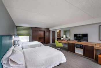 Room, 2 Queen Beds, Accessible, Non Smoking