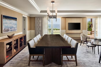 Palmer Suite