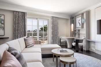 Courtyard Suite
