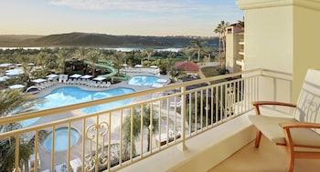 Pool Suite