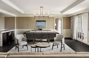 Palmer Suite