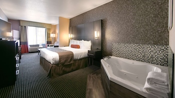Executive Suite, 1 King Bed, Non Smoking, Jetted Tub
