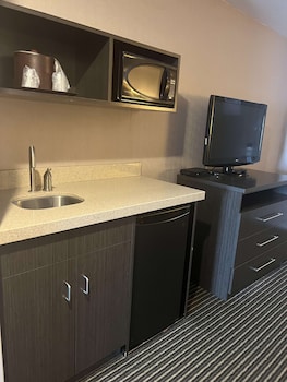 Suite, Multiple Beds, Fireplace (with Sofabed)