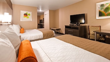Suite, Multiple Beds, Non Smoking, Refrigerator & Microwave (with Sofabed)