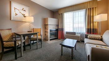 Executive Suite, 1 King Bed, Non Smoking, Jetted Tub