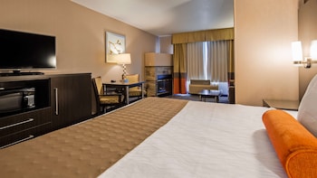 Suite, 1 King Bed, Non Smoking, Jetted Tub