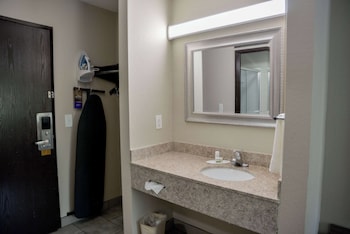 Studio Suite, 1 King Bed, Non Smoking