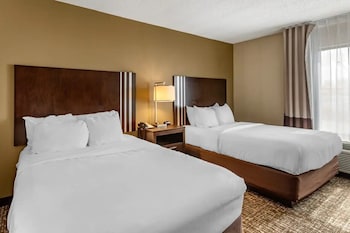 Suite, 2 Double Beds, Non Smoking (Upgrade)