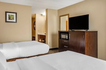 Suite, 2 Double Beds, Non Smoking (Upgrade)