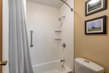 Suite, 2 Double Beds, Non Smoking (Upgrade)