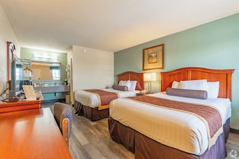 Standard Single Room, 2 Queen Beds, Non Smoking