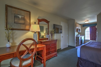Standard Suite, 1 King Bed