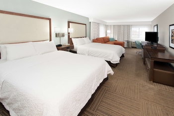Room, 2 Queen Beds, Non Smoking (With Sofabed)