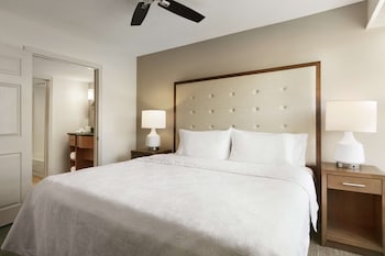Premium Room, 1 King Bed
