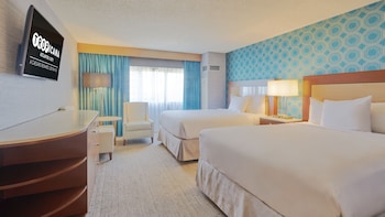 SOUTH DELUXE ROOM 2 QUEEN NON-SMOKING