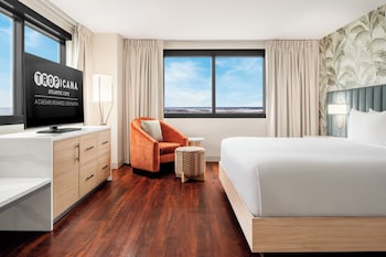 Solana One Bedroom Suite, 1 King, Non-Smoking