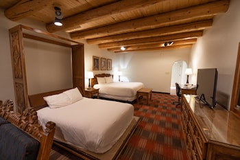 Deluxe Room, Multiple Beds (Deluxe Room(No Pets))